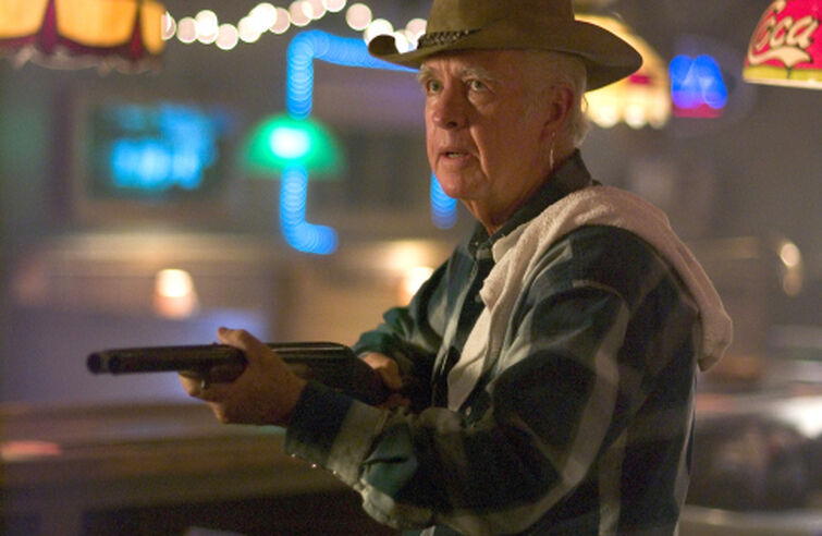 Clu Gulager Died