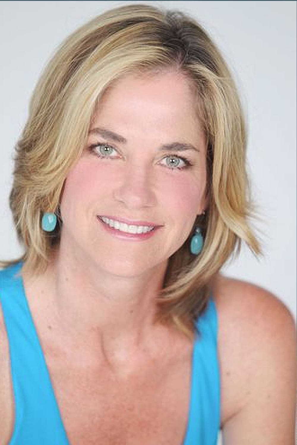 Kassie depaiva facial hair