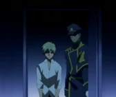 Mikage es llevado ante Ayanami