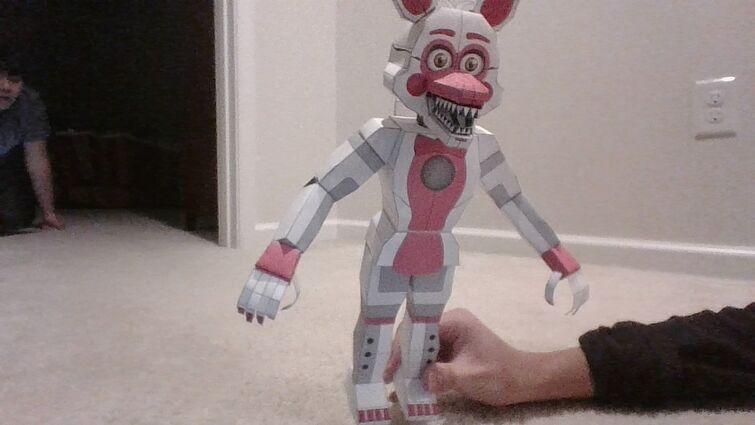 funtime foxy papercraft i made! : r/fivenightsatfreddys