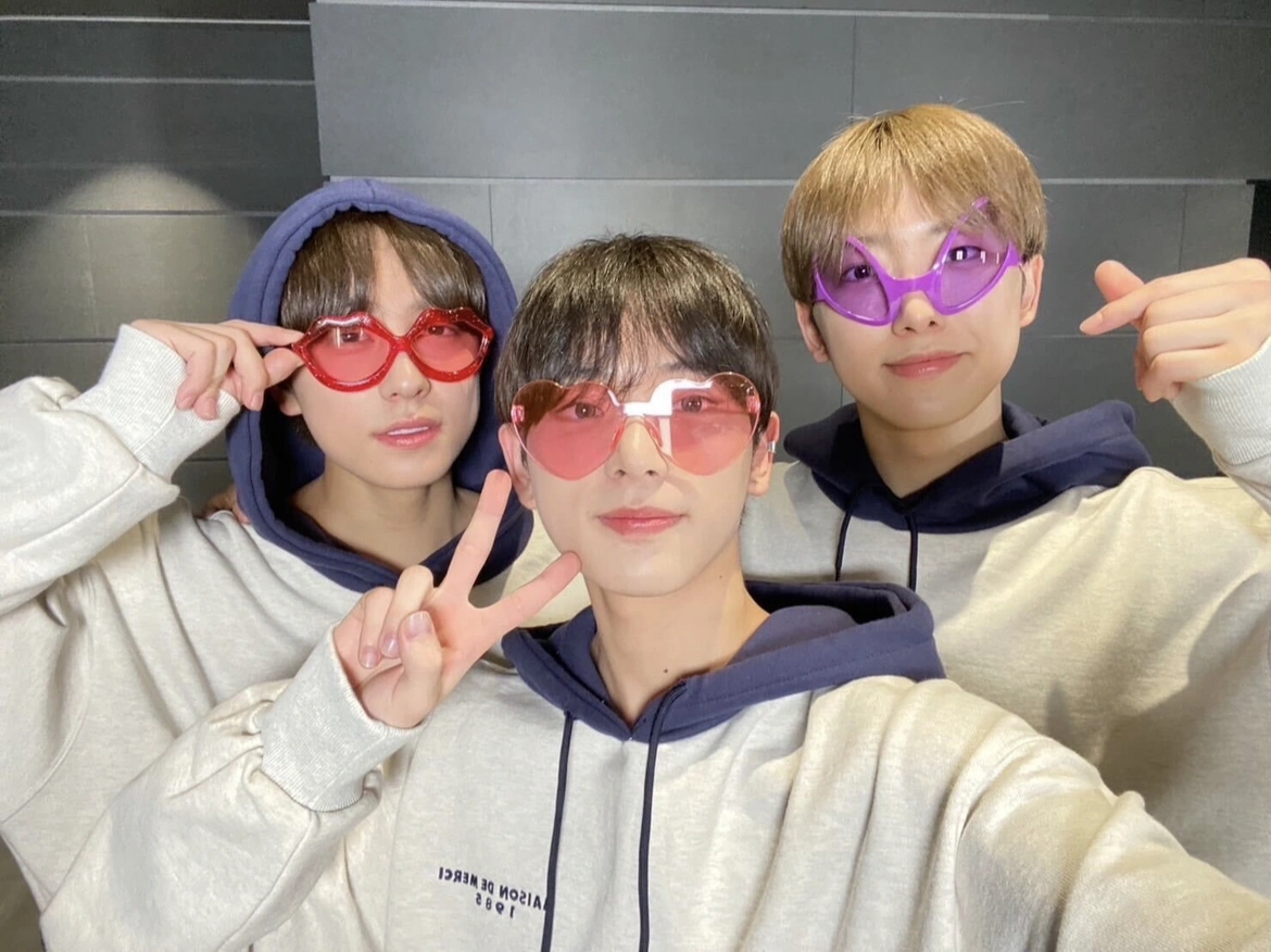 Day 641 of posting a pic of the members of &Team because they debuted!!