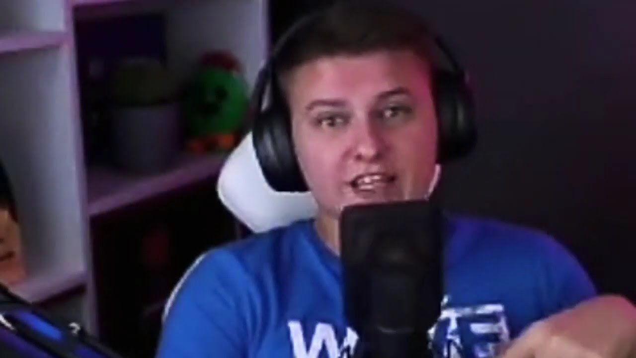 Холдик лицо. Ваня холдик. Канал холдика. Иван шипилов холдик. Блоггер холдик.