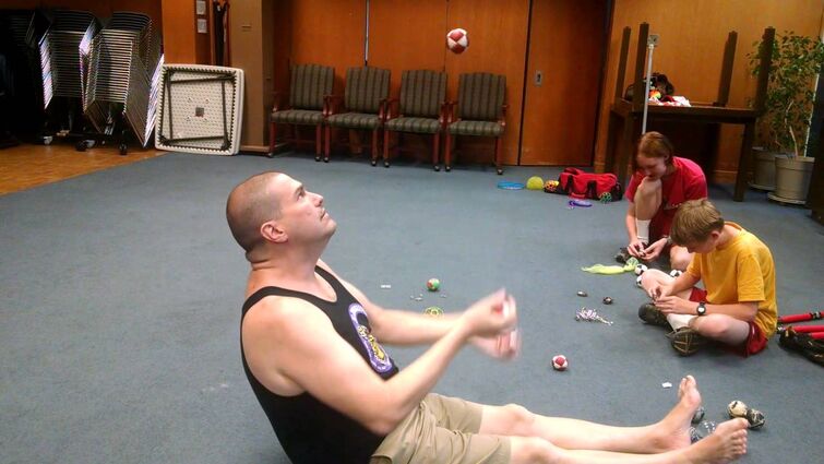 15 juggling situps