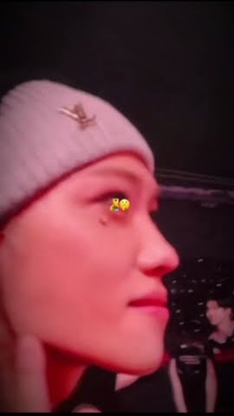 HOW TF DO WE GOT FELIX MEWING BEFORE GTA 6 😭🙏 #skz #straykids #felix #mewing #lol #what #dominate