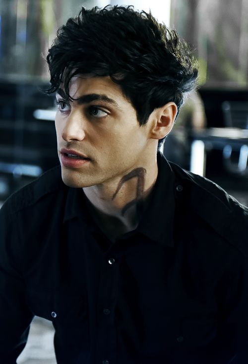 alexander 'alec' lightwood, shadowhunters, the mortal instruments