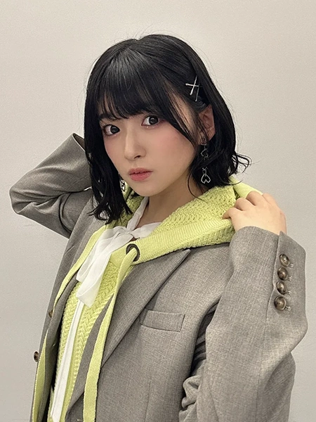 あまね@amane_9673① 月足天音ちゃん(FRUITS ZIPPER)の デジタル写真集『amane』が