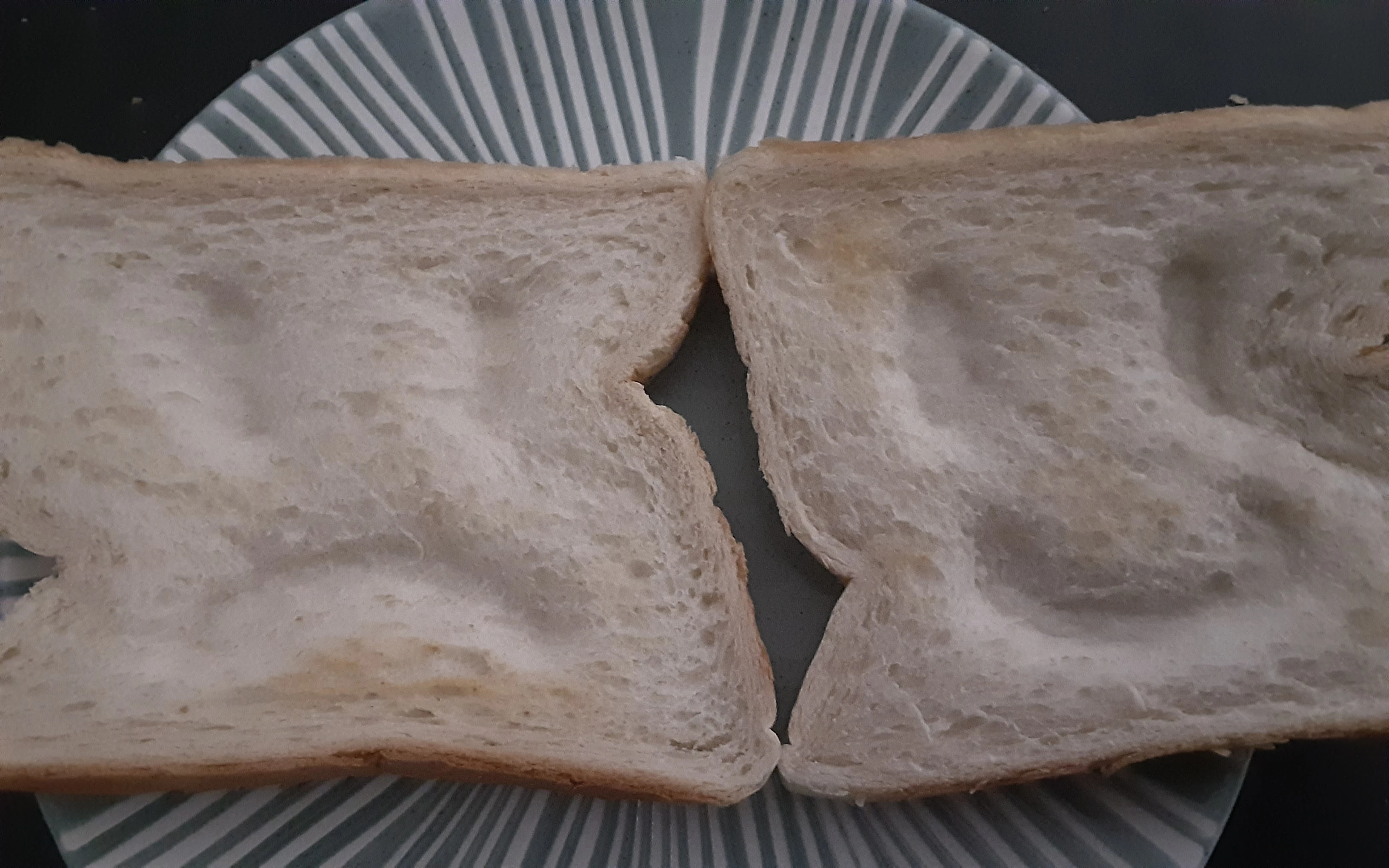 Off topic but I made happy toast and sad toast! Fandom