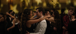 S04E09-Prom-086-Jessica-Justin