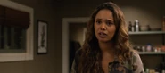 S04E09-Prom-021-Jessica-Davis.png (2.13 MB) Jessica talking with Justin