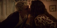 S02E03-The-Drunk-Slut-035-Alex-and-Hannah-Kiss.png (4.02 MB)