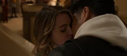 S04E05-House-Party-078-Chloe-Zach.png (2.19 MB)