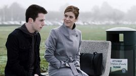 S03E10-The-World-Closing-In-001