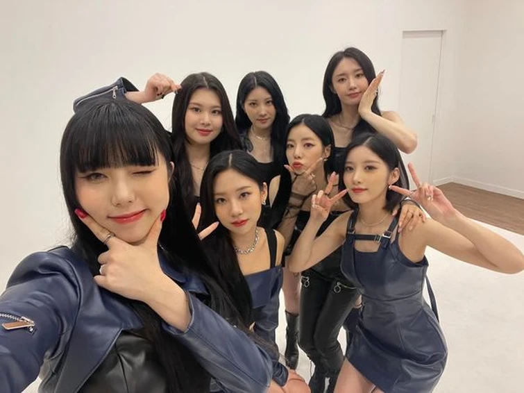 Your daily PURPLE KISS 16 Fandom