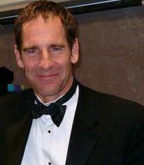 Scott Bakula.jpg