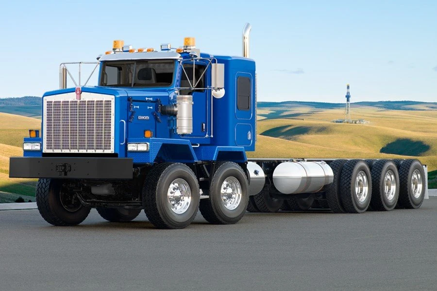 Тягач bmc tugra 1846. Самосвал c&c n 332. C c trucks u350. Bmc грузовик 2022. Kenworth c550.