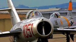 F-86_Sabre_&_MIG-15,_Feb._2013_Living_History_Event