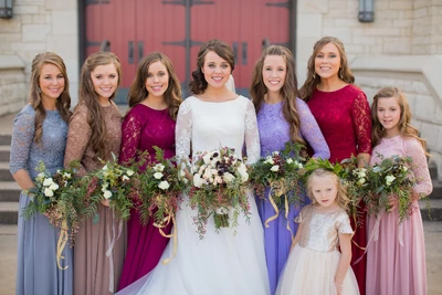 Jinger and her sisters, serving as bridesmaids.
