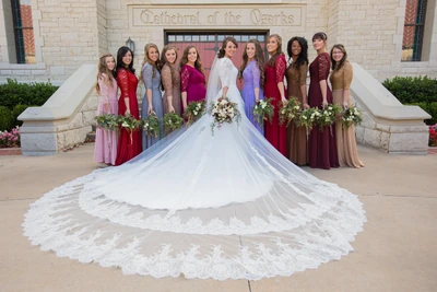 Jinger and her bridesmaids.
