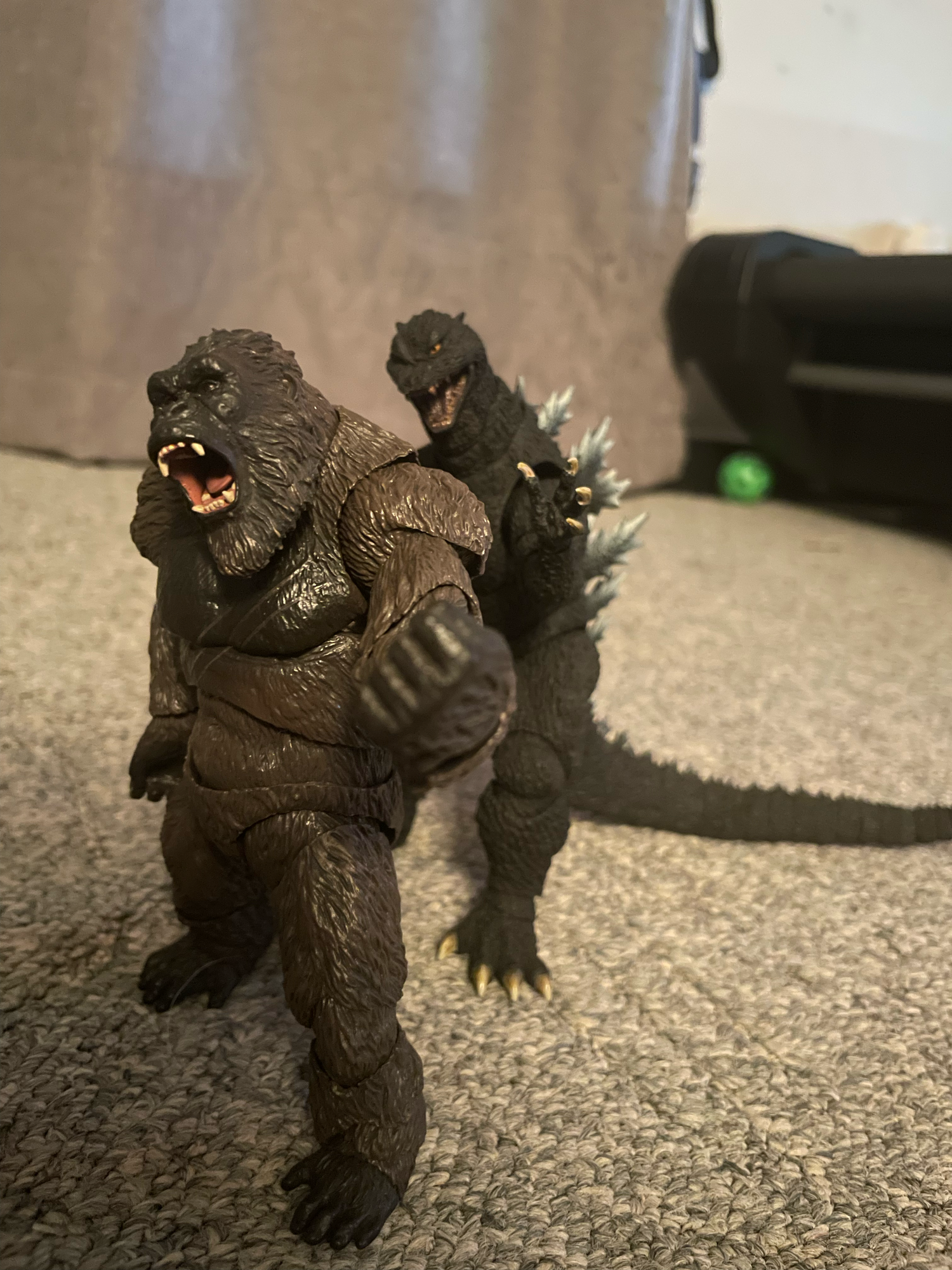 S.H. MonsterArts Godzilla From City on the Edge of Battle Figure