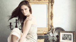 Anigif wind-blow-hair-2050-1303503584-9.gif