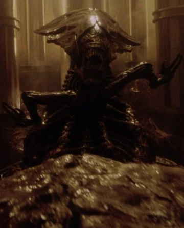 Alien Xenomorph Queen (1986, 1997 and 2004) | 20th Century