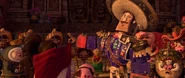 Joaquín ignores María