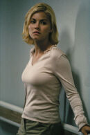 elisha cuthbert 24 season 2