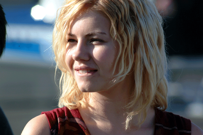 Elisha Cuthbert in The Girl Next Door - 24 Spoilers