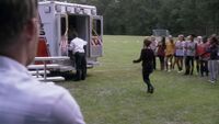 10x03 Amira and ambulance