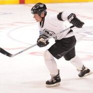 Kiefer Sutherland playing Hockey