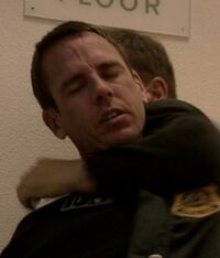 9x04 DSS agent.jpg