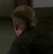 2x24 Jack double.jpg (21 KB) Doubling Jack Bauer ("Day 2: 7:00am-8:00am")