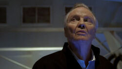 Hodges hears the 's approaching choppers ("")