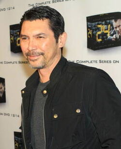 24- Lou Diamond Phillips at 2010 marathon event