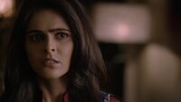 In2x17 Devyani shocked