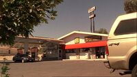 4x04 gas station