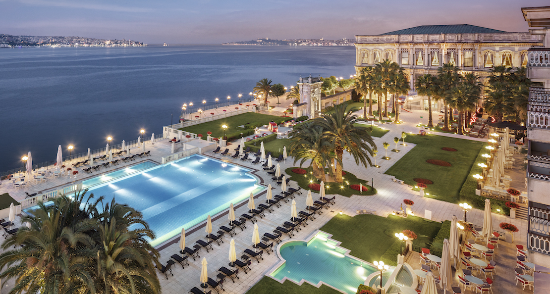 vivid-vacation-chapt-1-free-5-star-hotel-invatation-fandom