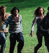 28WeeksInfectedBehindDon.png (1,12 МБ) Заражённые преследуют Дона до причала