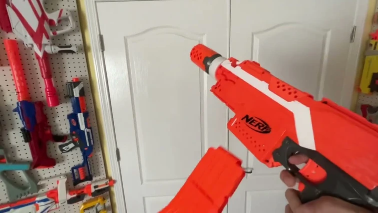 Nerf Reloads: Strife assault rifle.
