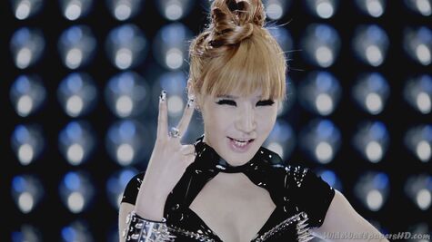 CL-Two-I-am-The-Best-K-Pop-2NE1-Wallpapers
