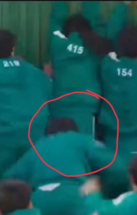 what the heck is Player 109 doing the 415? 💀💀💀 | Fandom