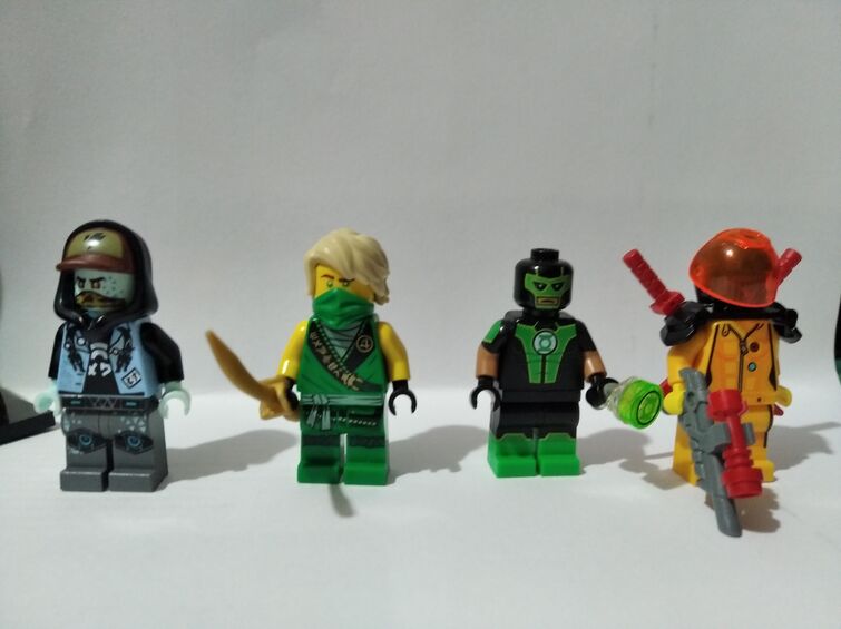 Lego ninjago possessed lloyd minifigure hot sale