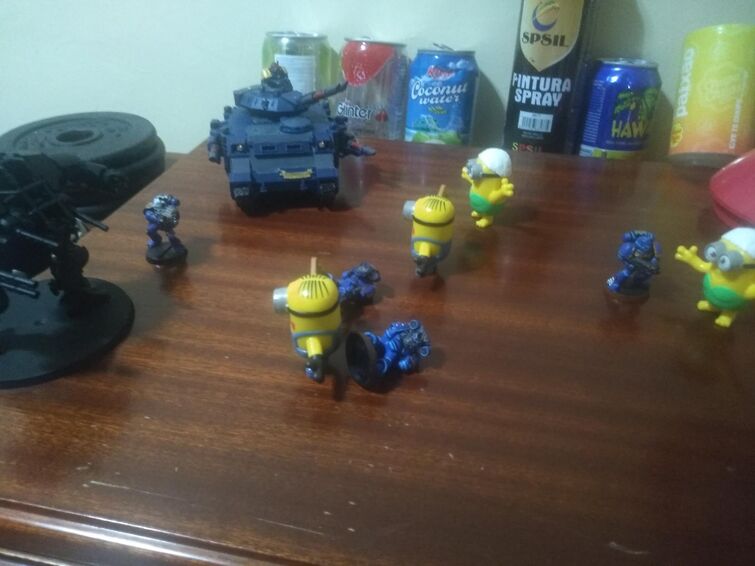 Minions contra marines