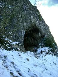 Iditarod Cave.jpg