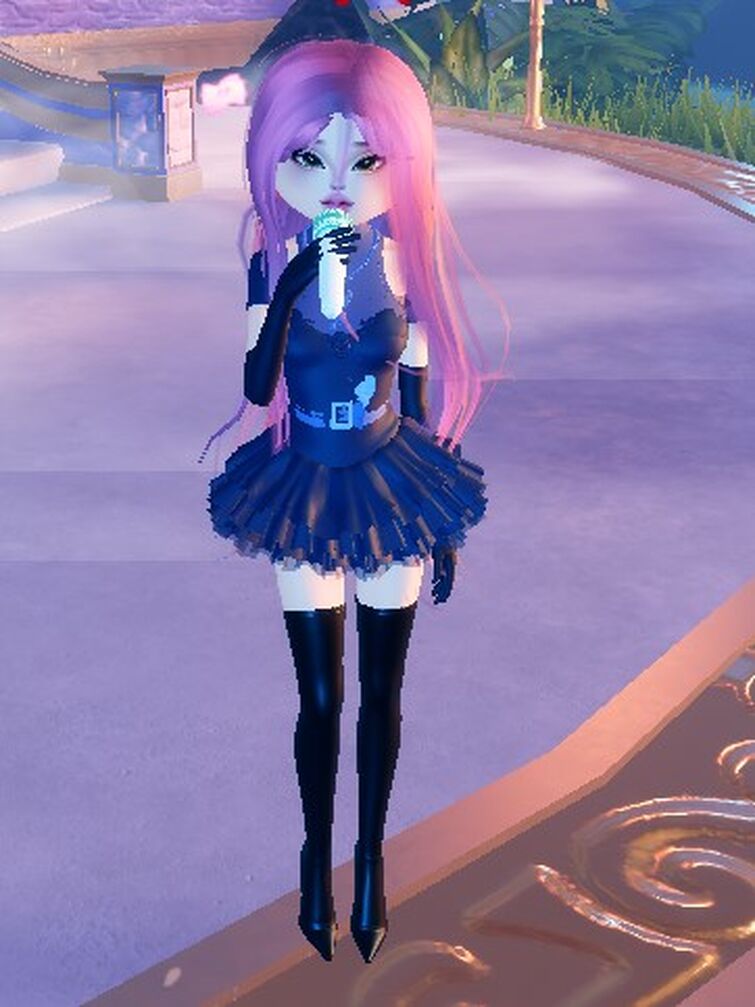 THE THEME WAS FAVORITE SHOW. I GOT 12 STARS. I HATE THIS GAME 