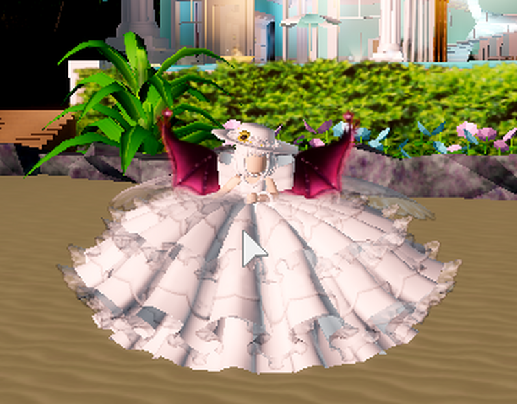 Discuss Everything About Royale High Wiki Fandom - roblox royale high large train bow skirt