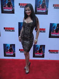 450px-Femme Fatales Red Carpet - Crystle Lightning.jpg