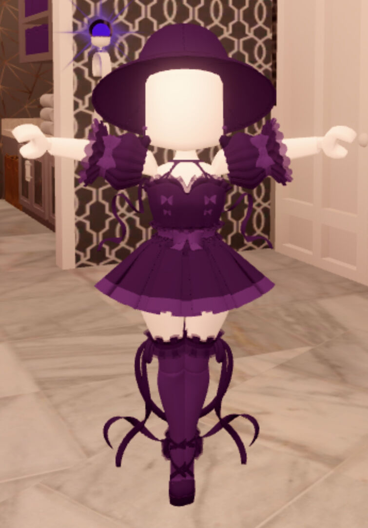 User blog:StarlightPlayZ/👗 Some outfit hacks :P👠, Royale High Wiki