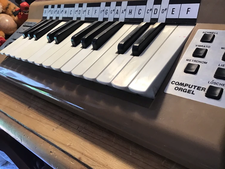 Does this synth look like one they used for the music in Stranger