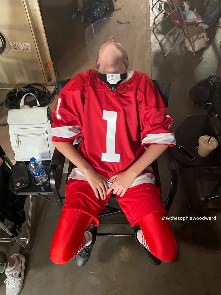 Look at Annaka Fourneret who plays Lynn Loud she’s tired Fandom